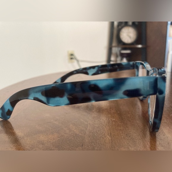 Betsey Johnson Blue Tortoise Lisa Readers Retro Cateye +2.00 - Picture 3 of 6